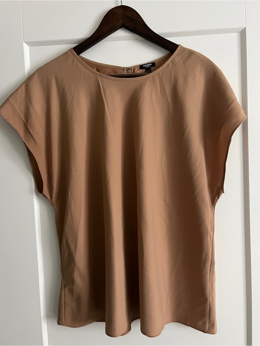 Express Women's Gramercy Tan Short-Sleeve Satin Blouse